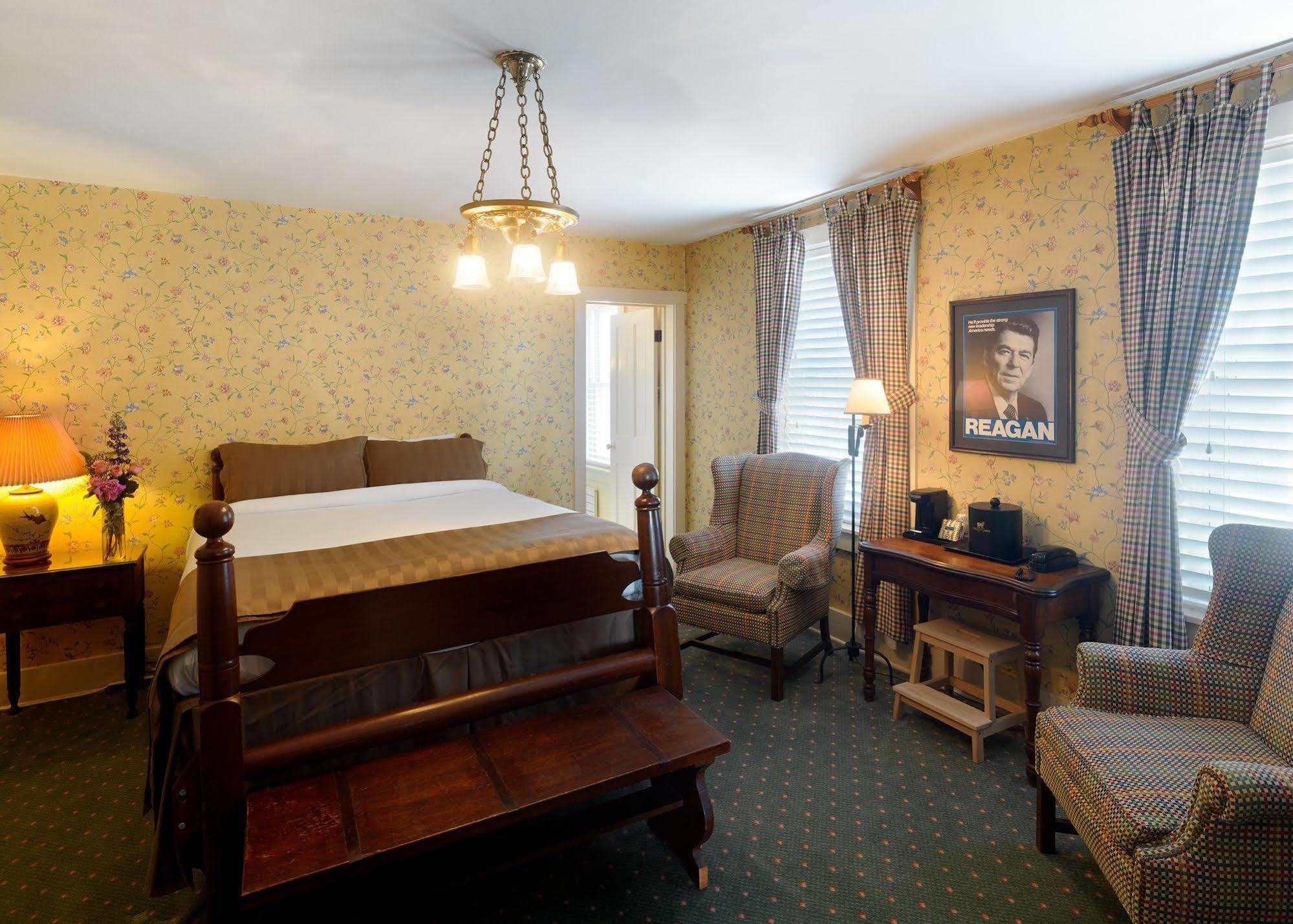 The Golden Lamb Hotell Lebanon Eksteriør bilde