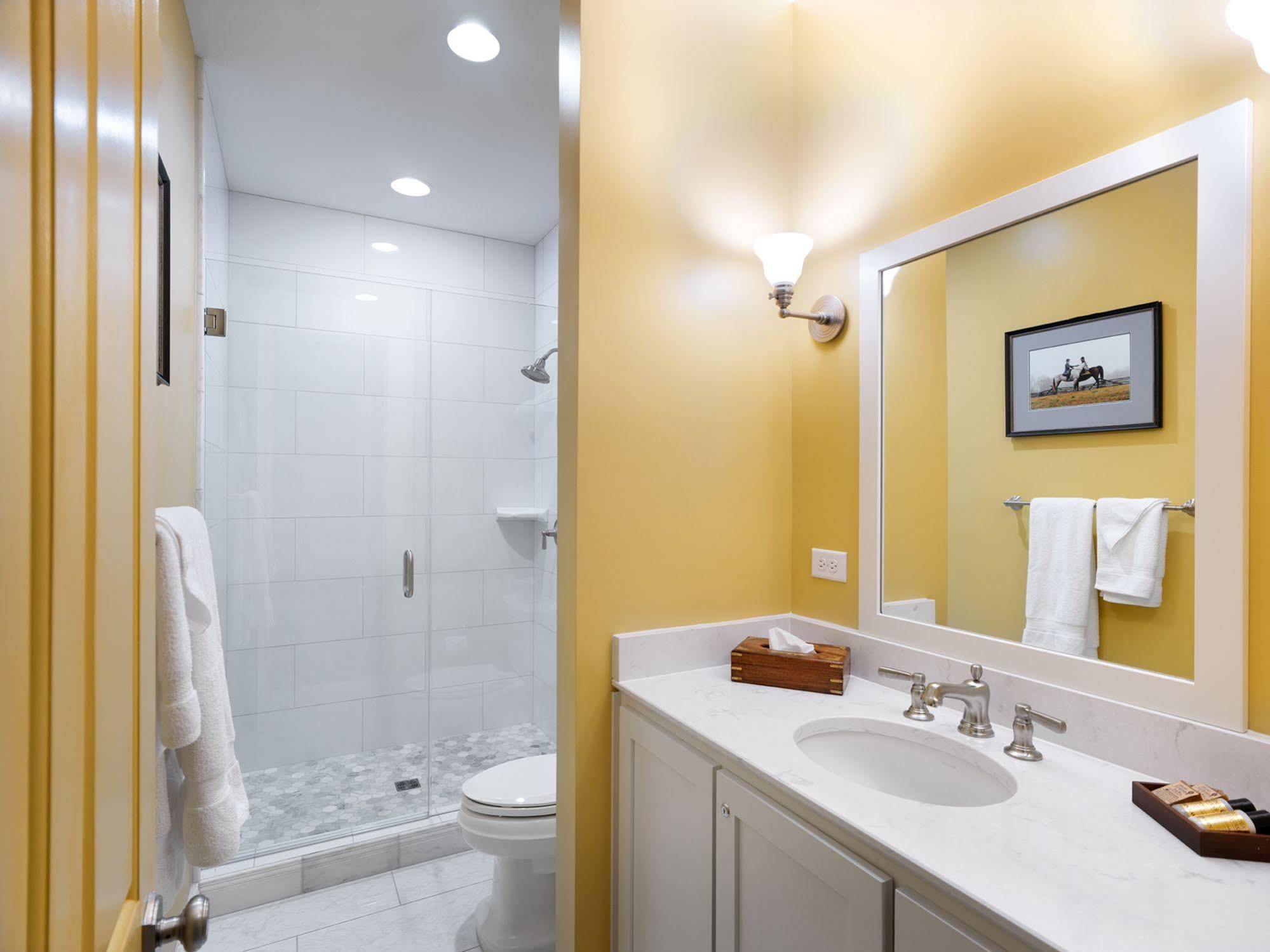 The Golden Lamb Hotell Lebanon Eksteriør bilde
